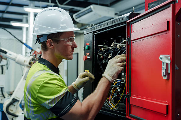 24/7 Emergency Electrician experts in Wallace Ridge, LA